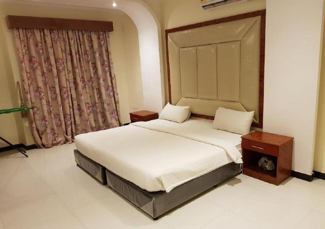 فندق الميثاق بواسطة سما ستار Riyad Extérieur photo